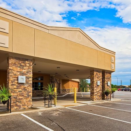 Crossroads Hotel & Event Center Fort Dodge Dış mekan fotoğraf