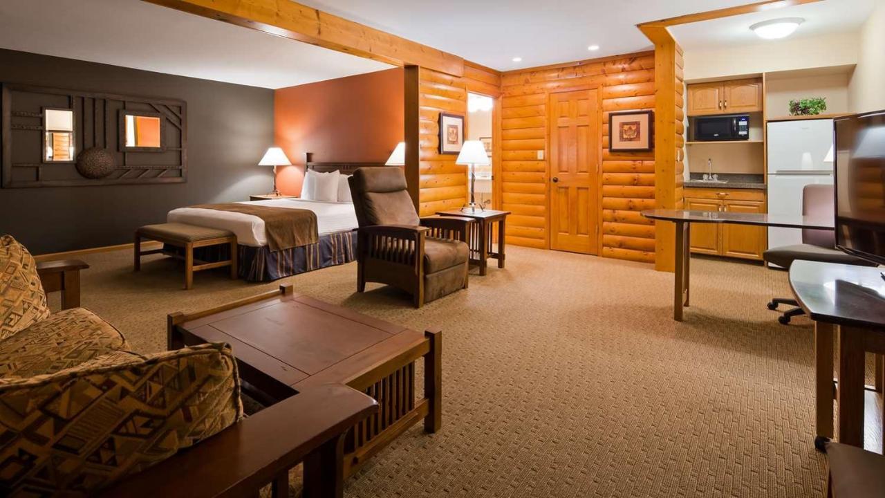 Crossroads Hotel & Event Center Fort Dodge Dış mekan fotoğraf
