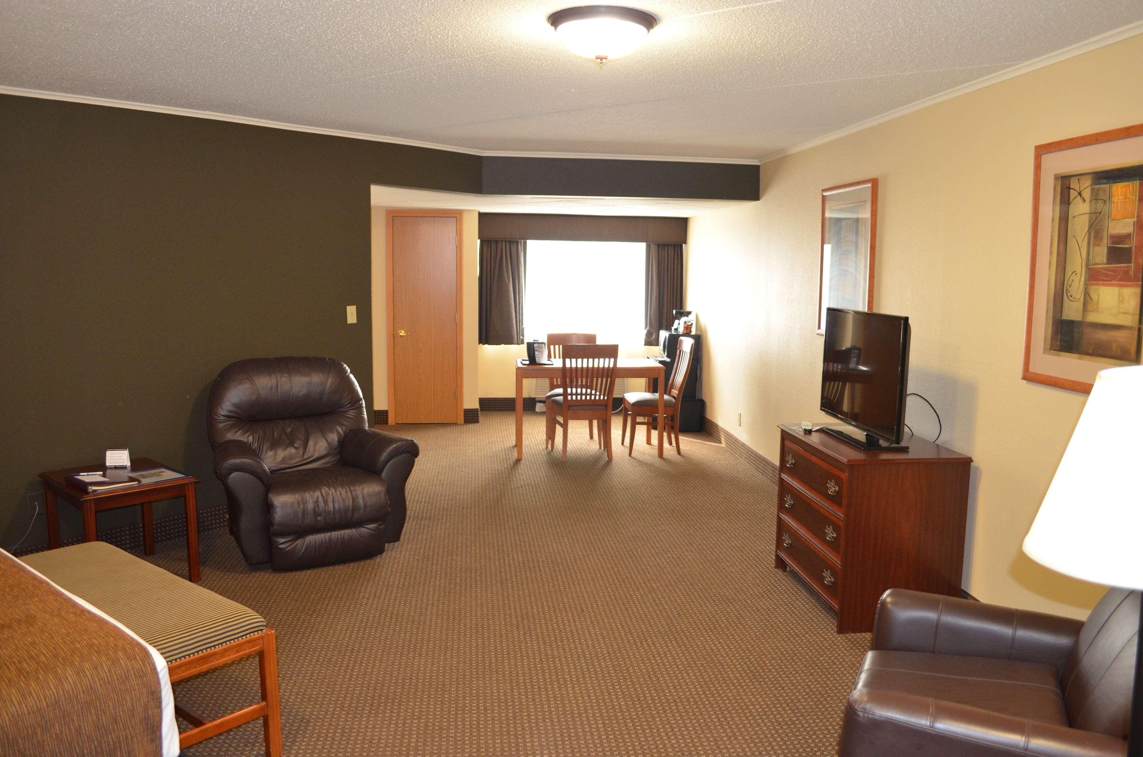Crossroads Hotel & Event Center Fort Dodge Dış mekan fotoğraf