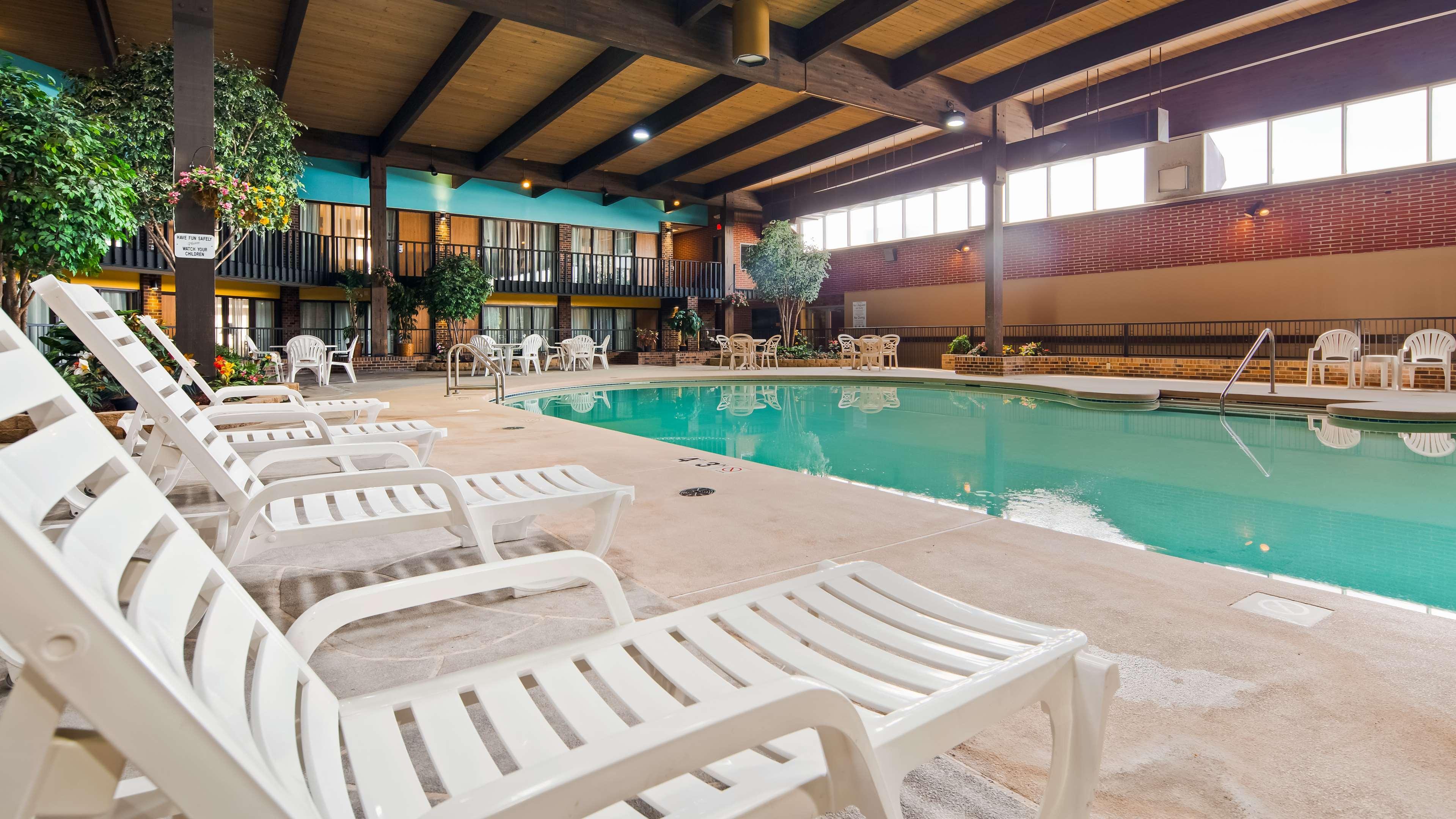 Crossroads Hotel & Event Center Fort Dodge Dış mekan fotoğraf