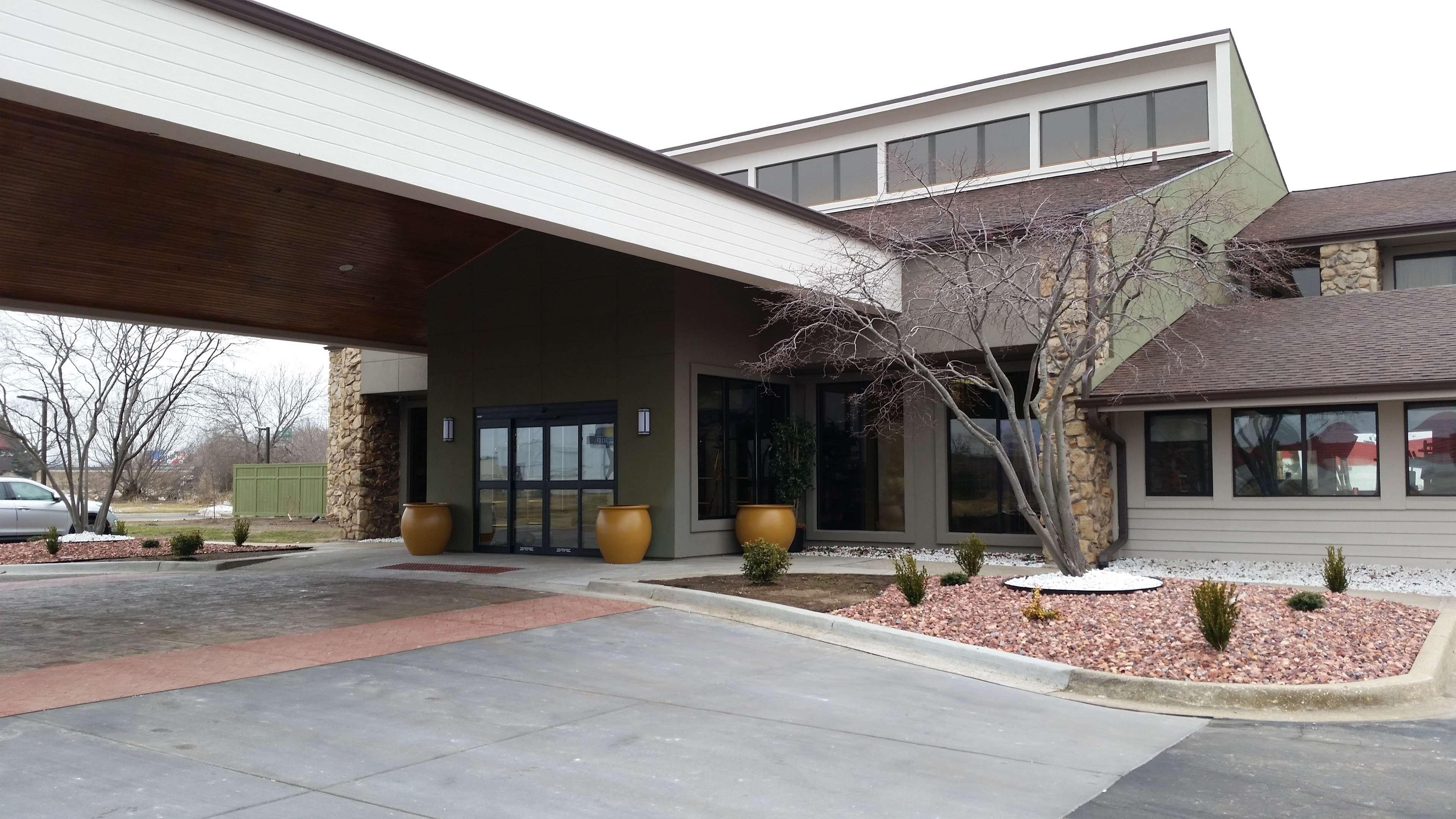 Crossroads Hotel & Event Center Fort Dodge Dış mekan fotoğraf